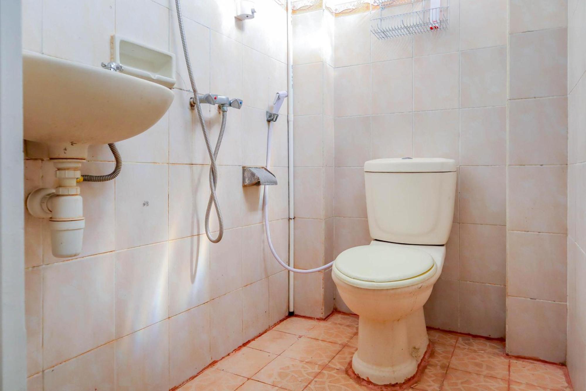 Oyo 1111 Pasar Baru Inn Τζακάρτα Εξωτερικό φωτογραφία