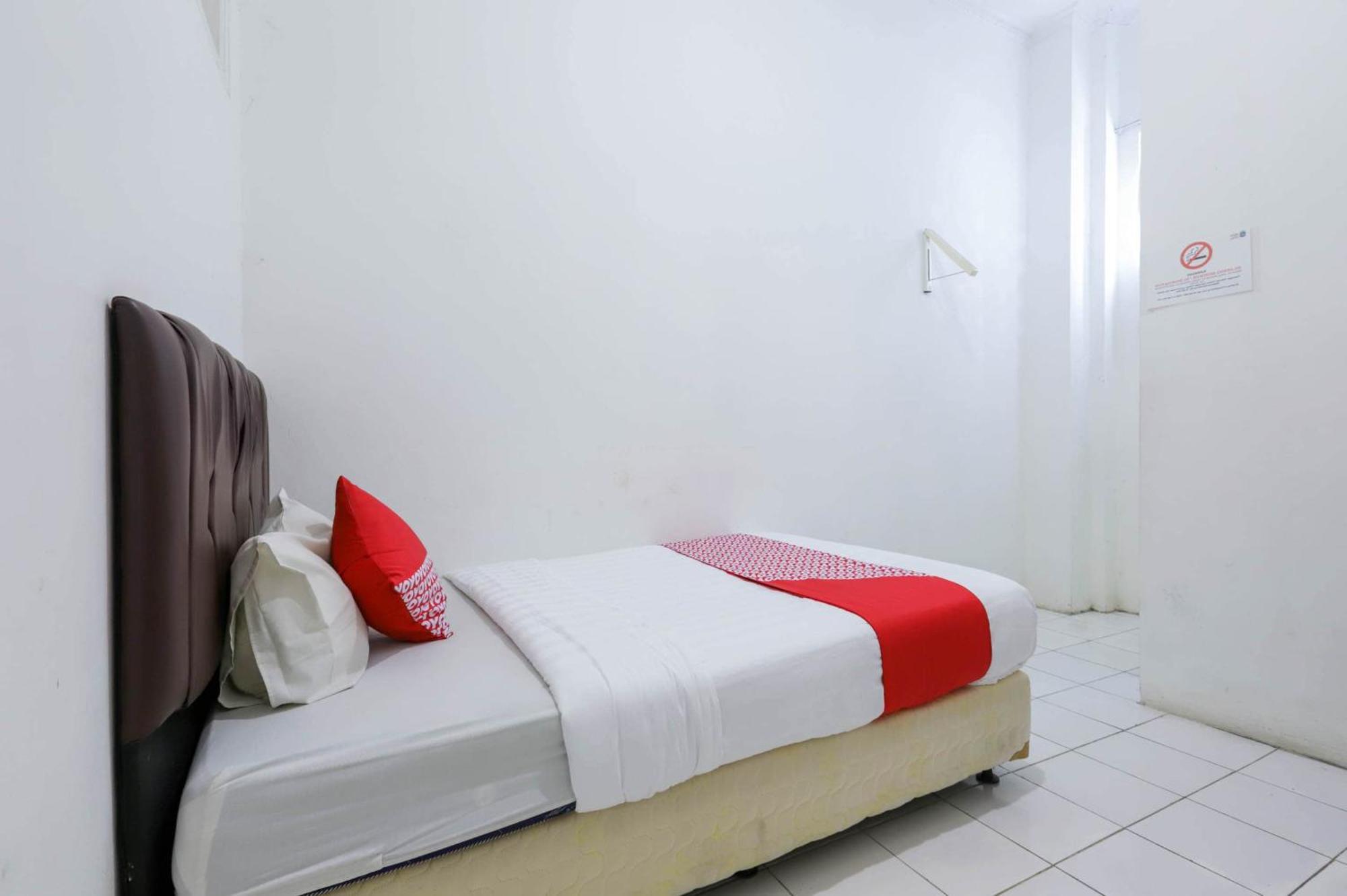 Oyo 1111 Pasar Baru Inn Τζακάρτα Εξωτερικό φωτογραφία