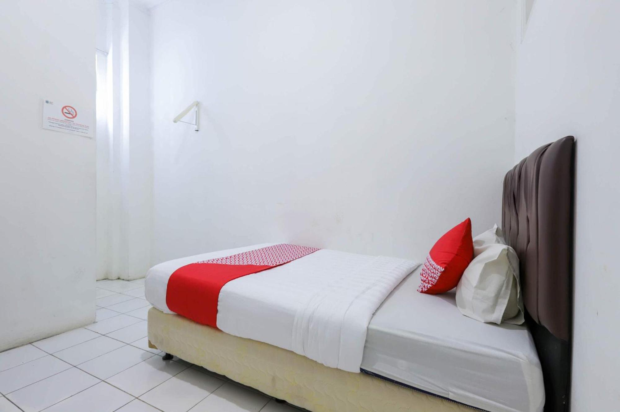 Oyo 1111 Pasar Baru Inn Τζακάρτα Εξωτερικό φωτογραφία